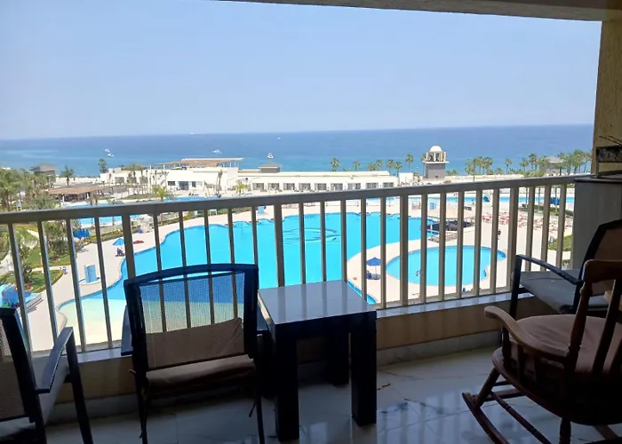Porto Sokhna Pyramids Apartment