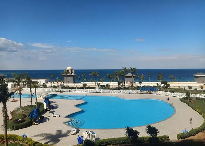Porto Sokhna Pyramids Apartment